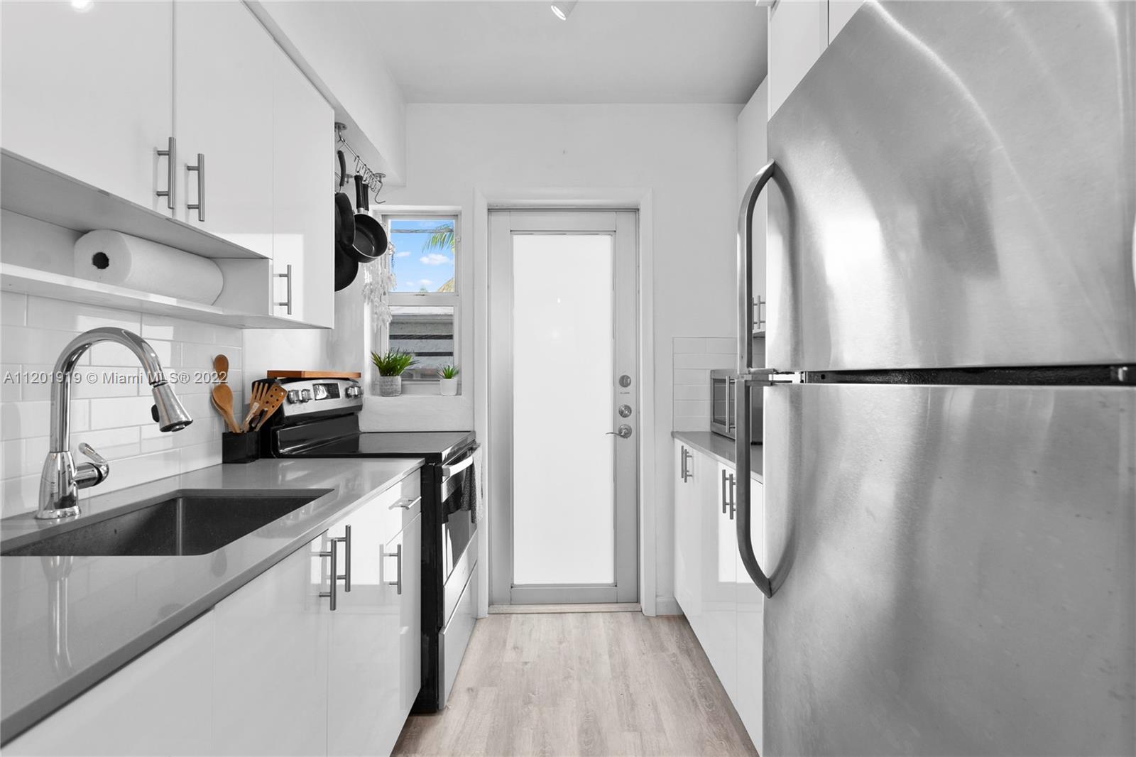 641 Espanola Way Unit: 24