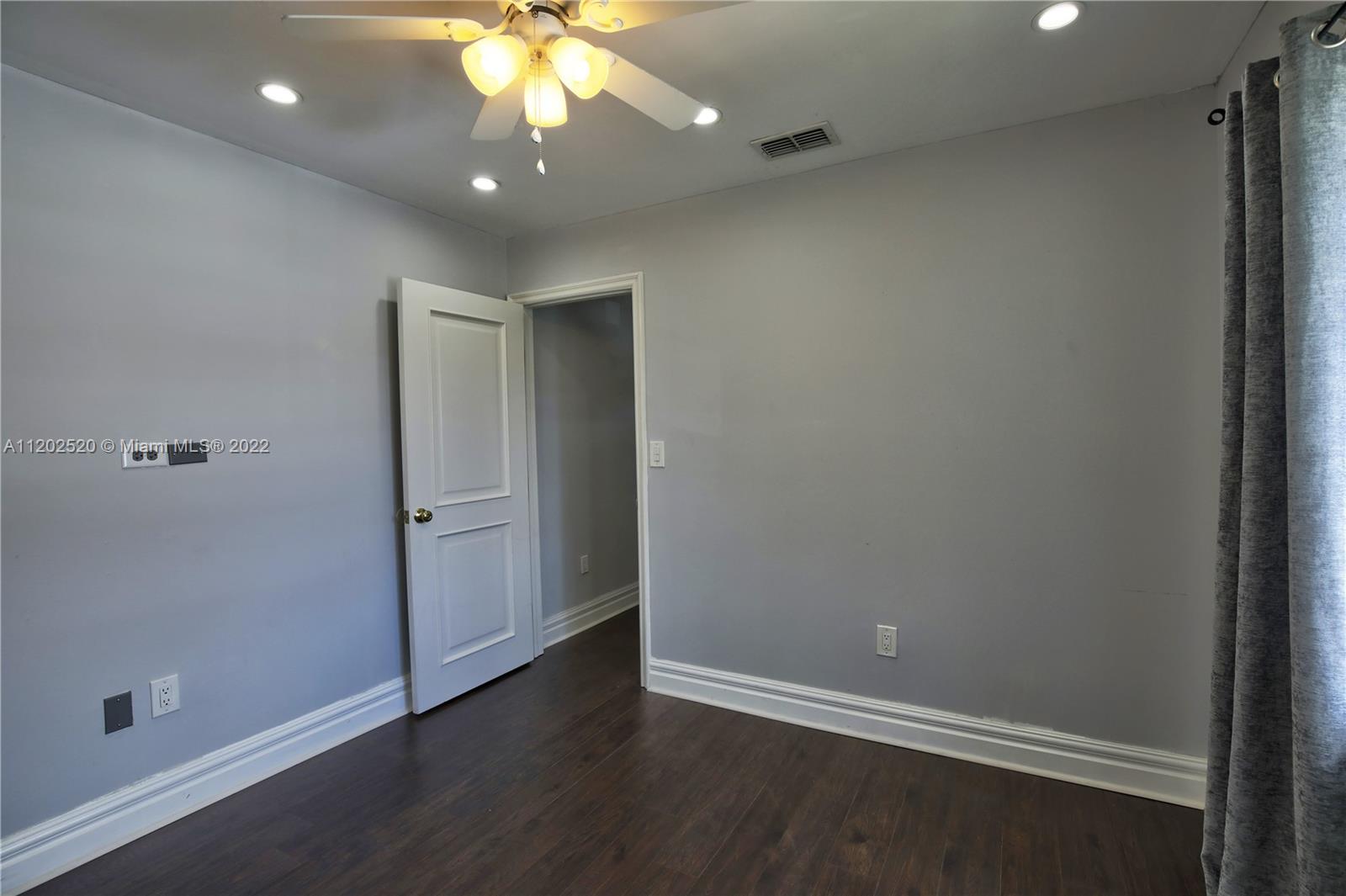 13776 149th Circle Ln Unit: 3