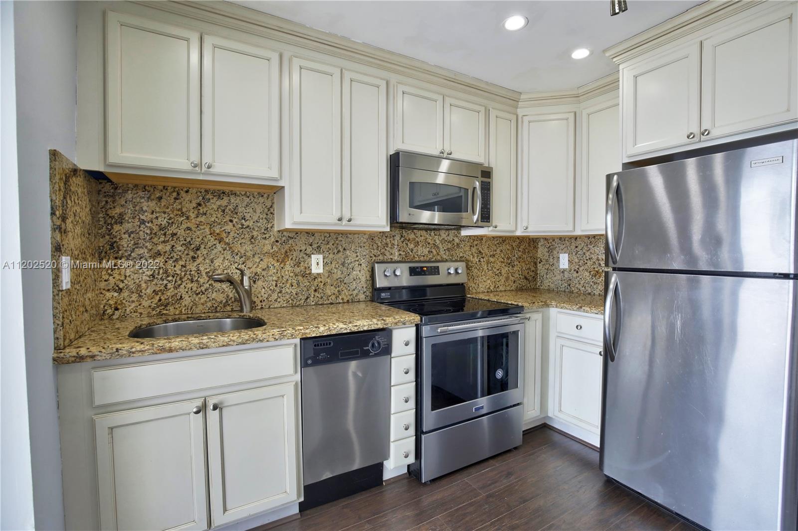 13776 149th Circle Ln Unit: 3