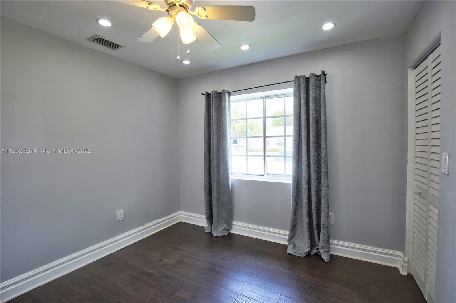 13776 149th Circle Ln Unit: 3