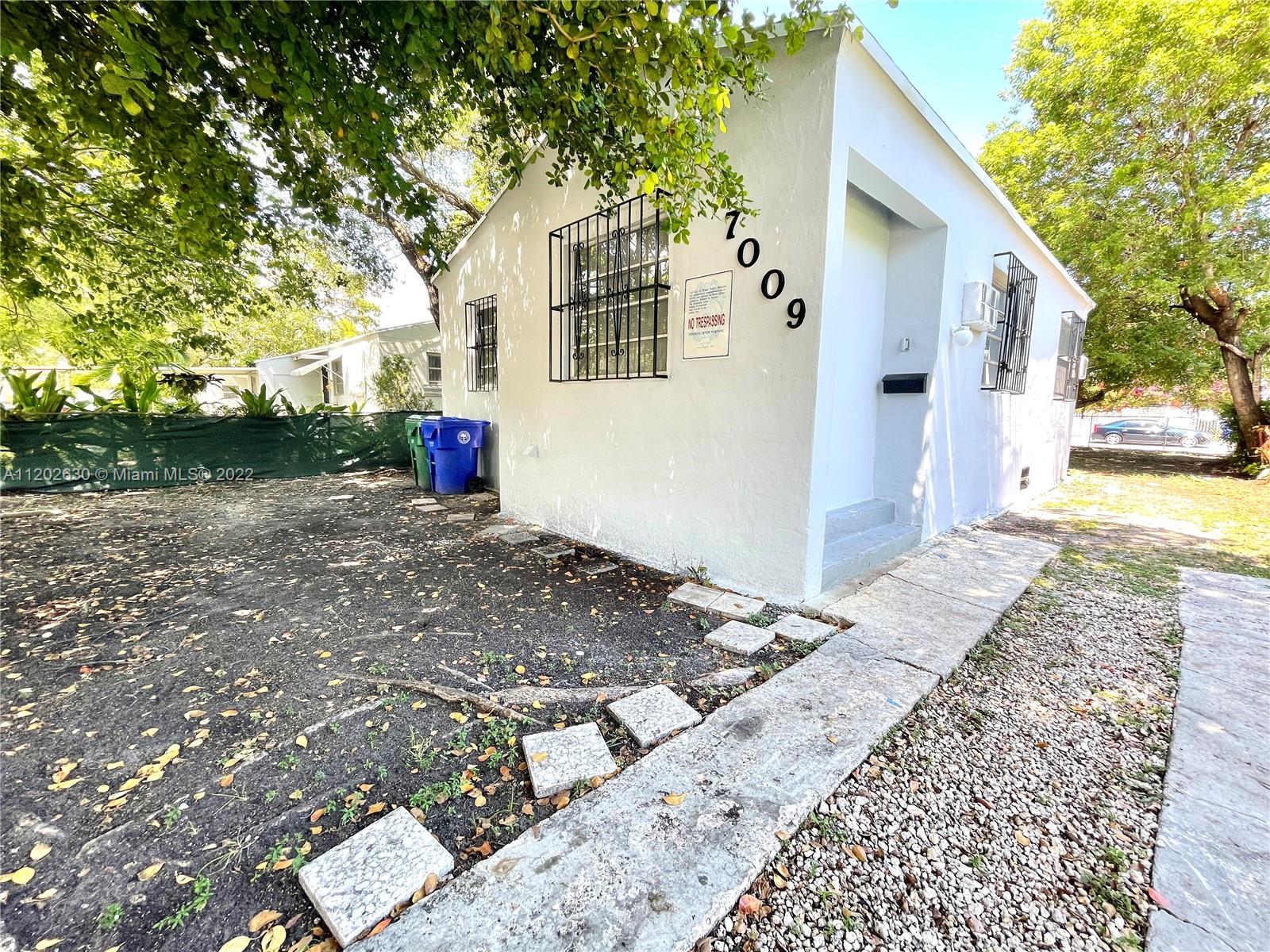 7009 NW 5th Ave Unit: 0