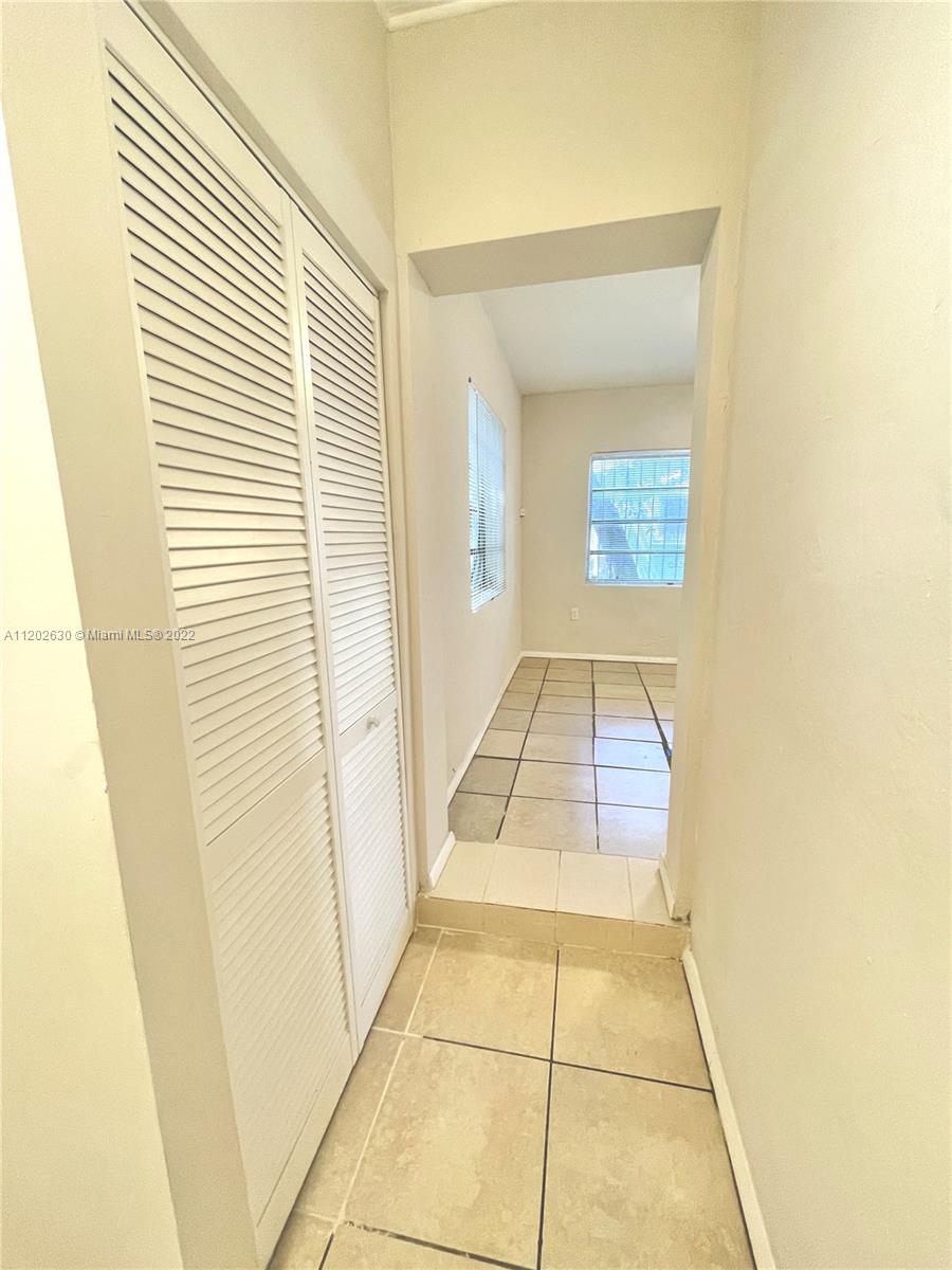 7009 NW 5th Ave Unit: 0