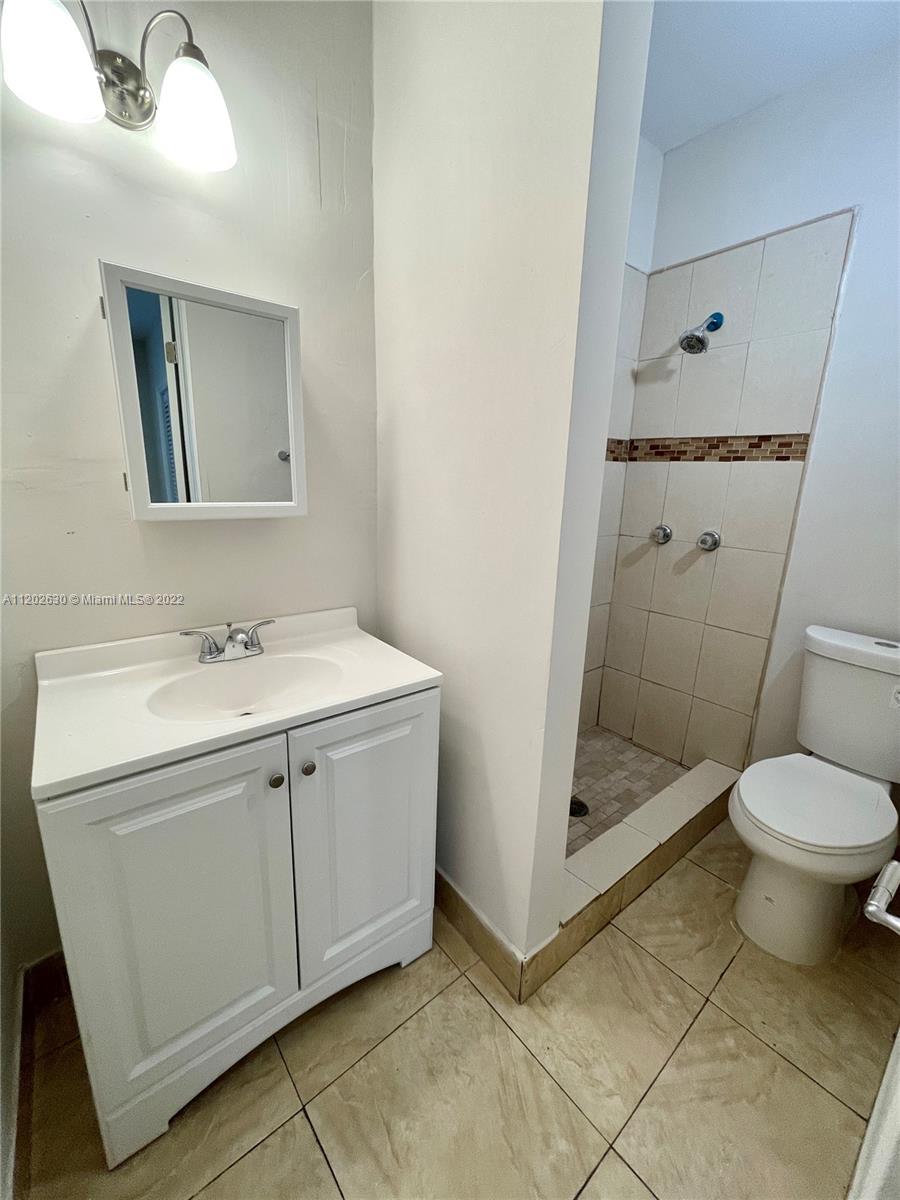 7009 NW 5th Ave Unit: 0