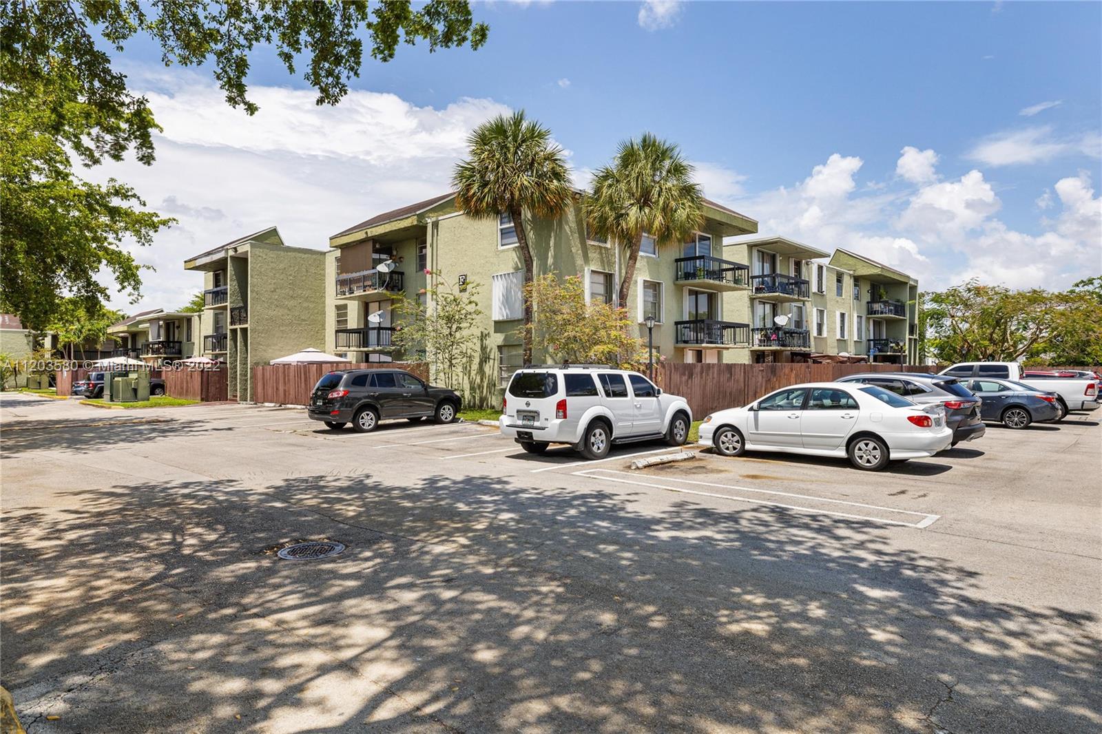 8307 SW 142nd Ave Unit: F201