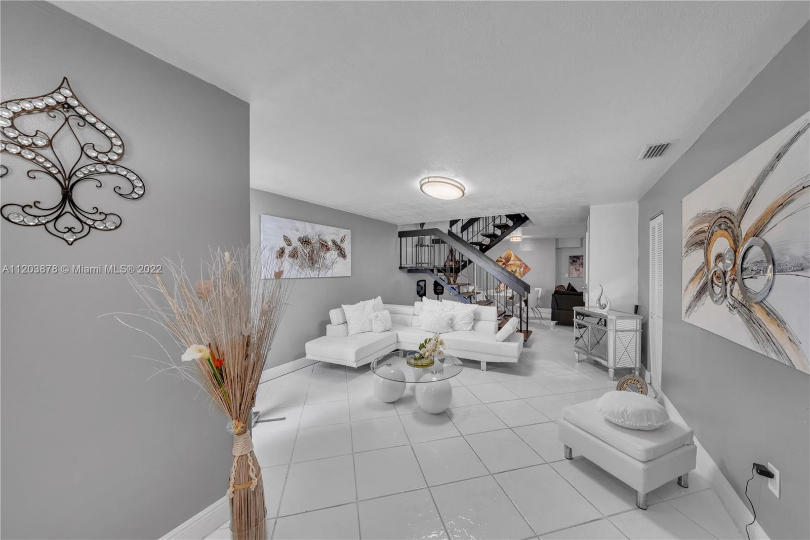 13523 SW 63rd Ln Unit: 13523
