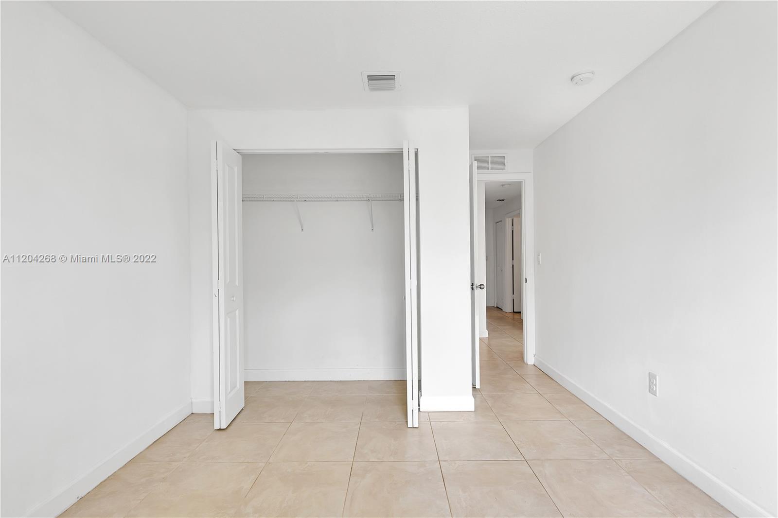 413 NE 194th Ln Unit: 413