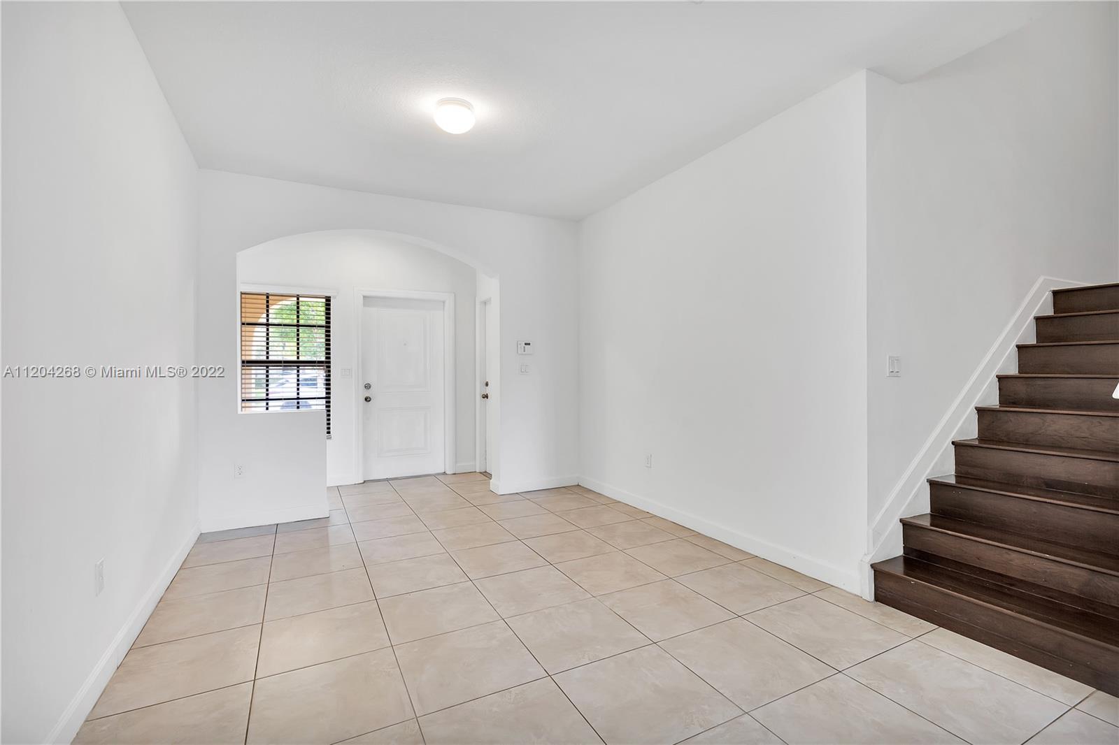413 NE 194th Ln Unit: 413