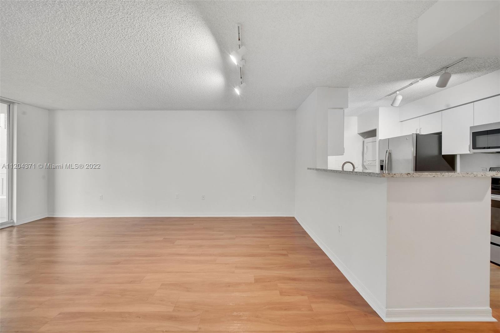 1111 Brickell Bay Dr Unit: 2005