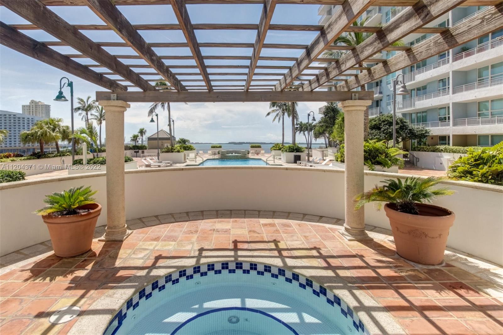 1111 Brickell Bay Dr Unit: 2005