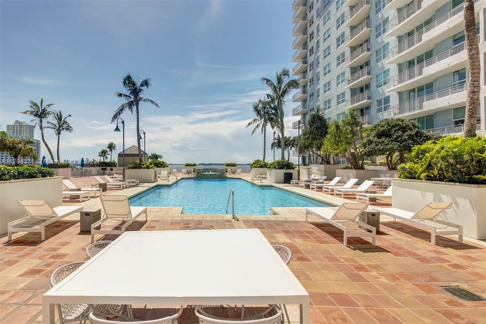 1111 Brickell Bay Dr Unit: 2005