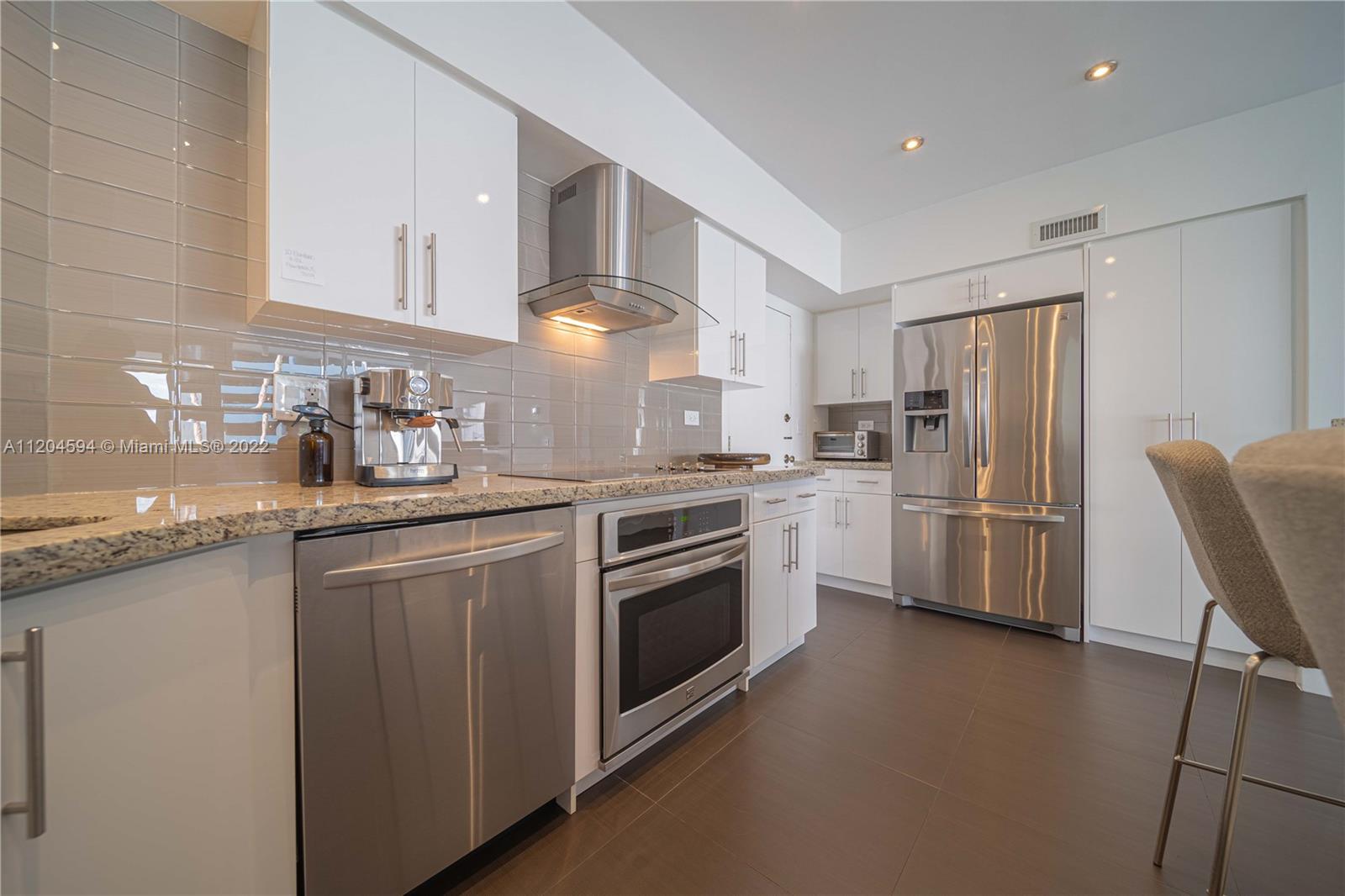 1408 Brickell Bay Dr Unit: 215