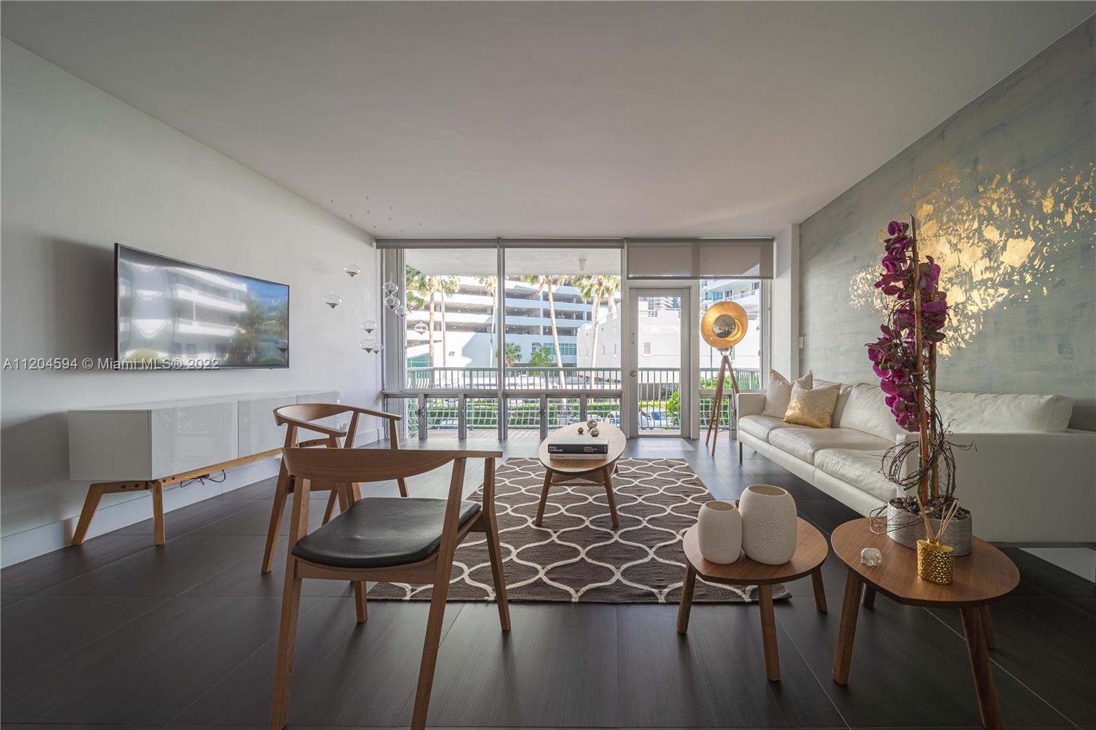 1408 Brickell Bay Dr Unit: 215