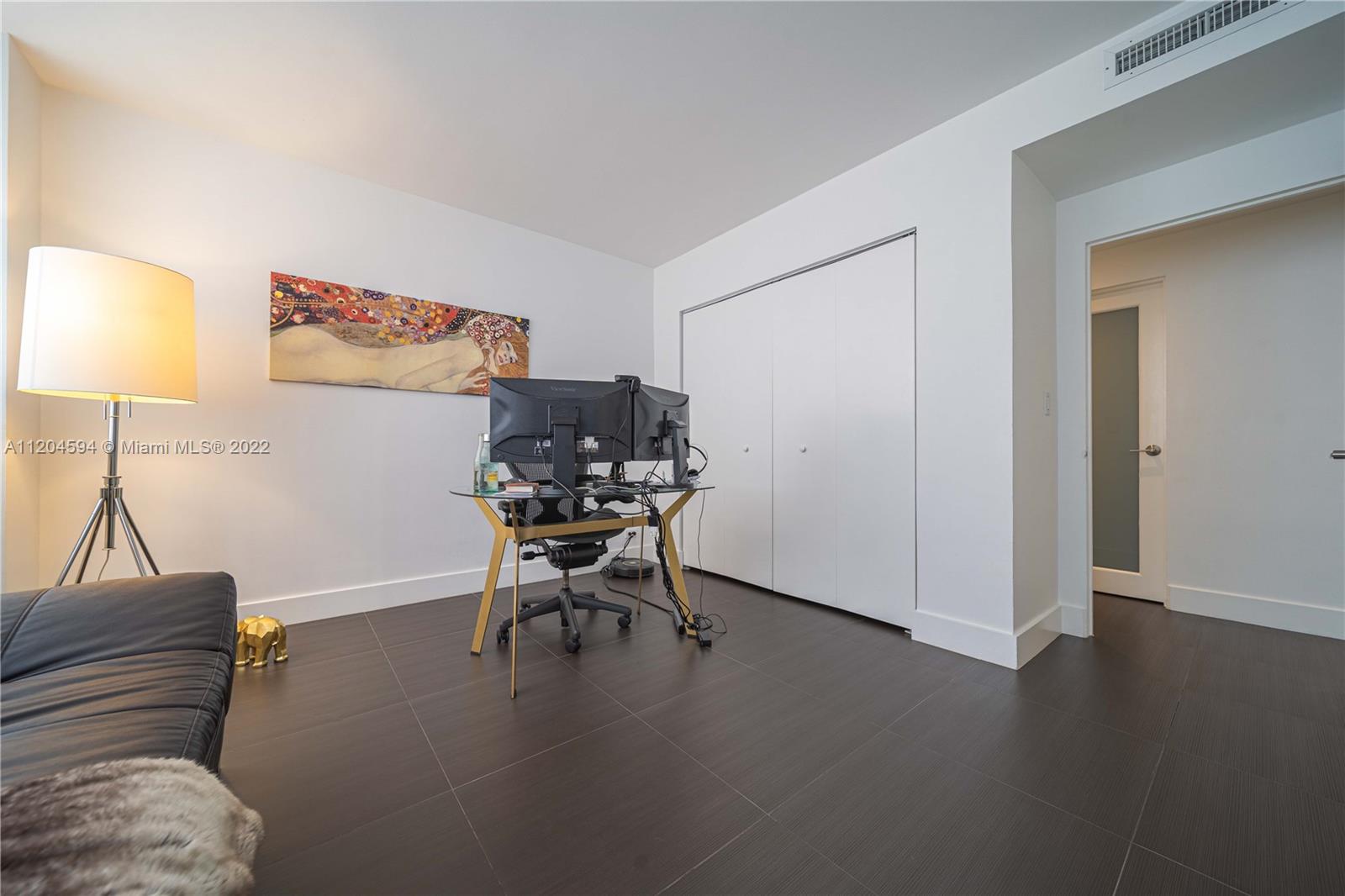 1408 Brickell Bay Dr Unit: 215