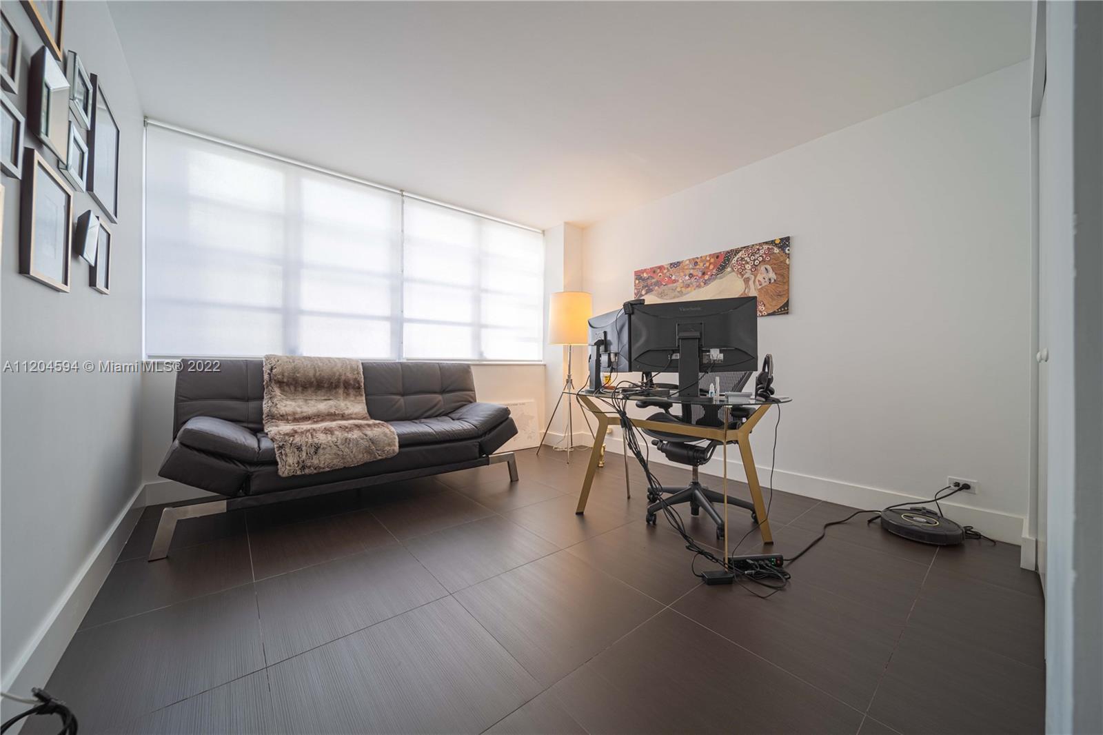 1408 Brickell Bay Dr Unit: 215