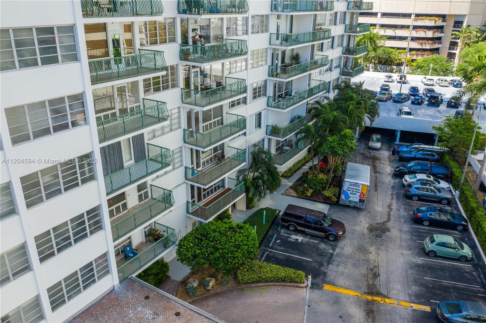 1408 Brickell Bay Dr Unit: 215