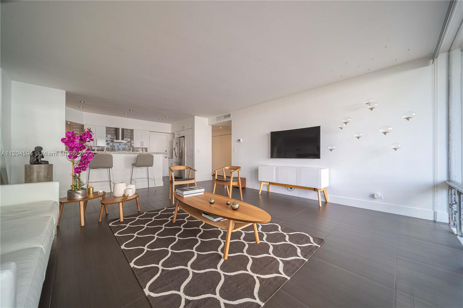 1408 Brickell Bay Dr Unit: 215