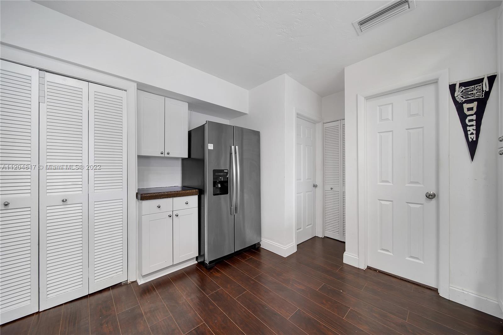 7271 Sunset Strip