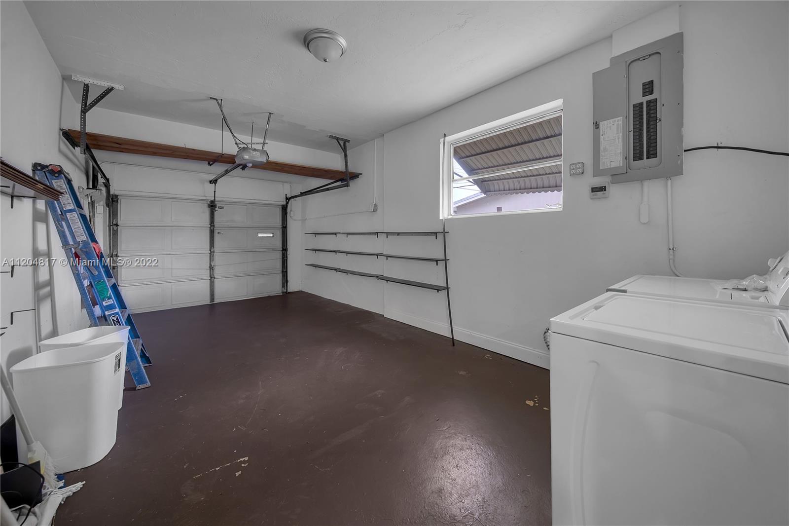 7271 Sunset Strip