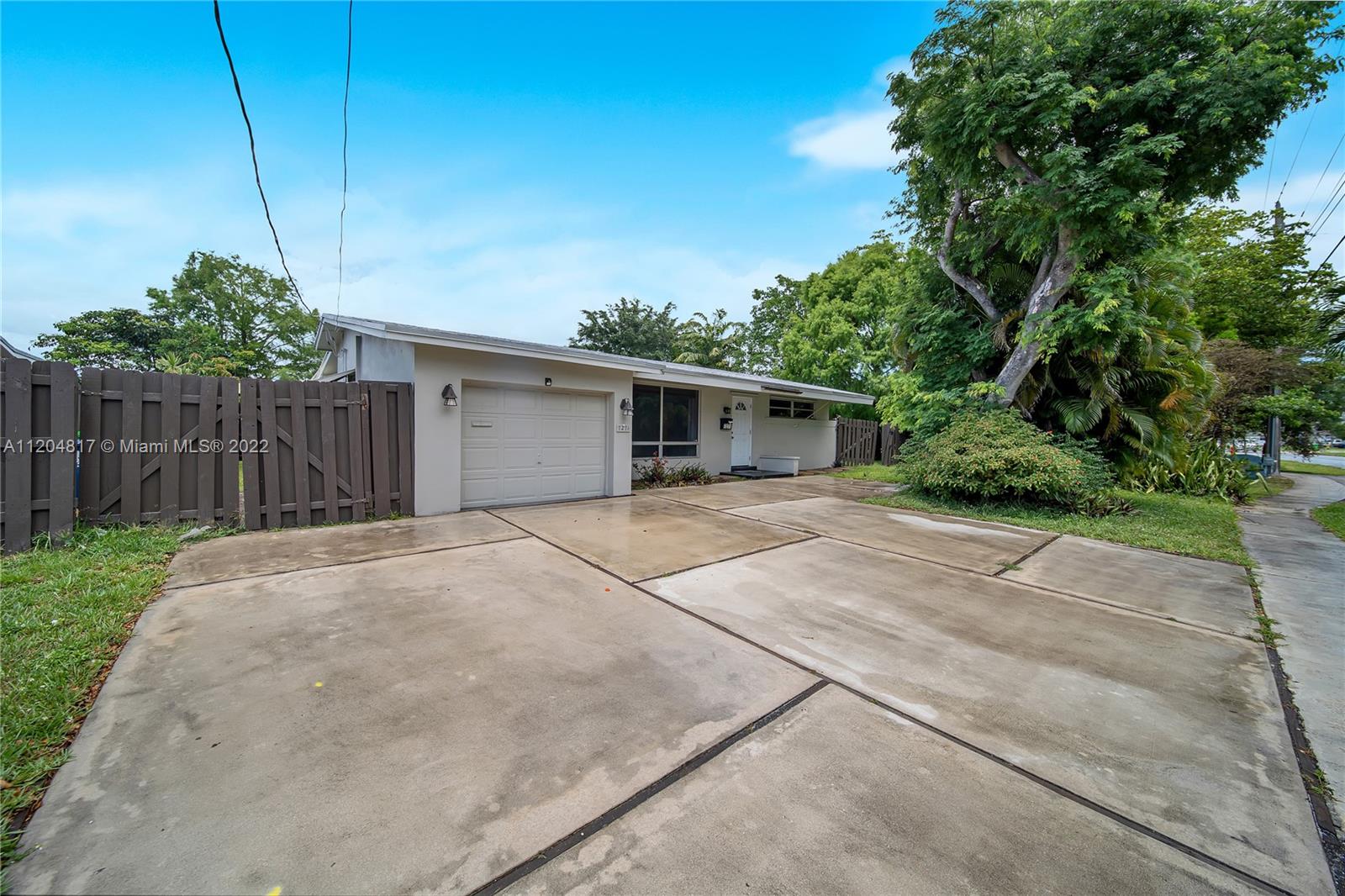 7271 Sunset Strip