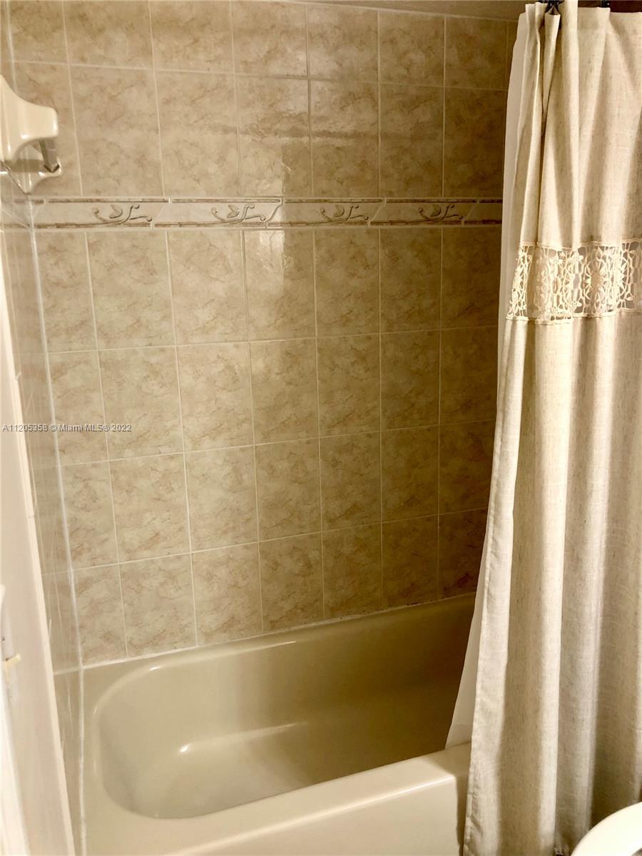 630 NW 79th Ter Unit: 106