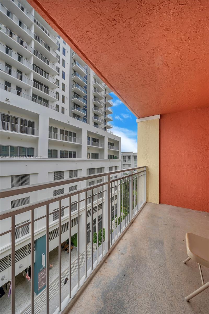 7350 SW 89th St Unit: 709S