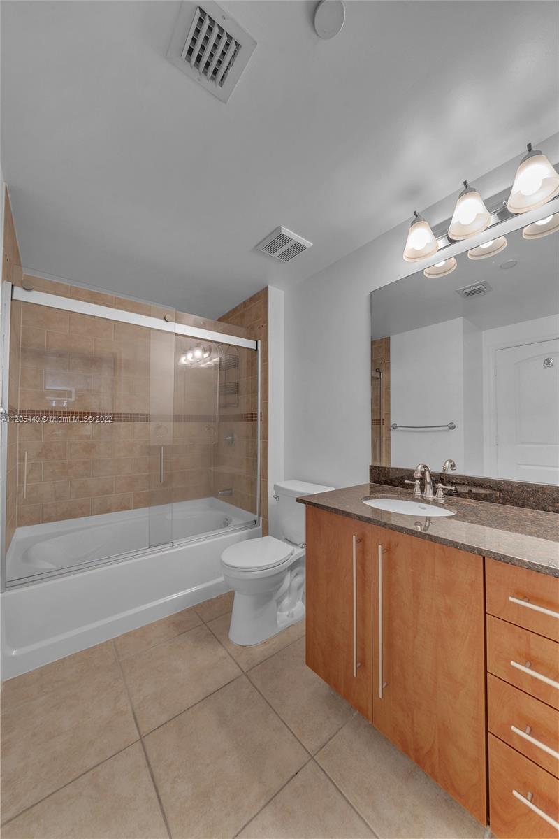 7350 SW 89th St Unit: 709S