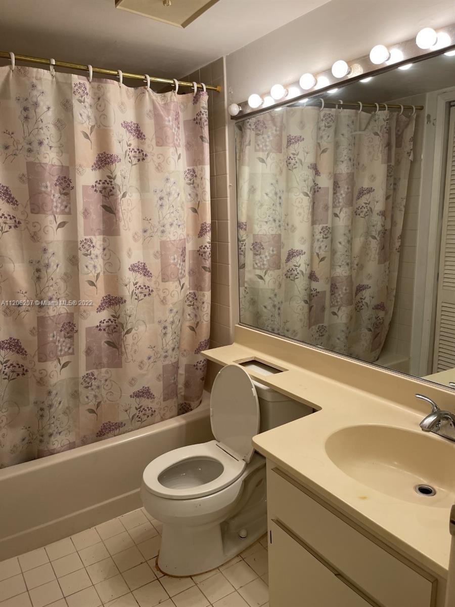 9135 SW 125th Ave Unit: 208P
