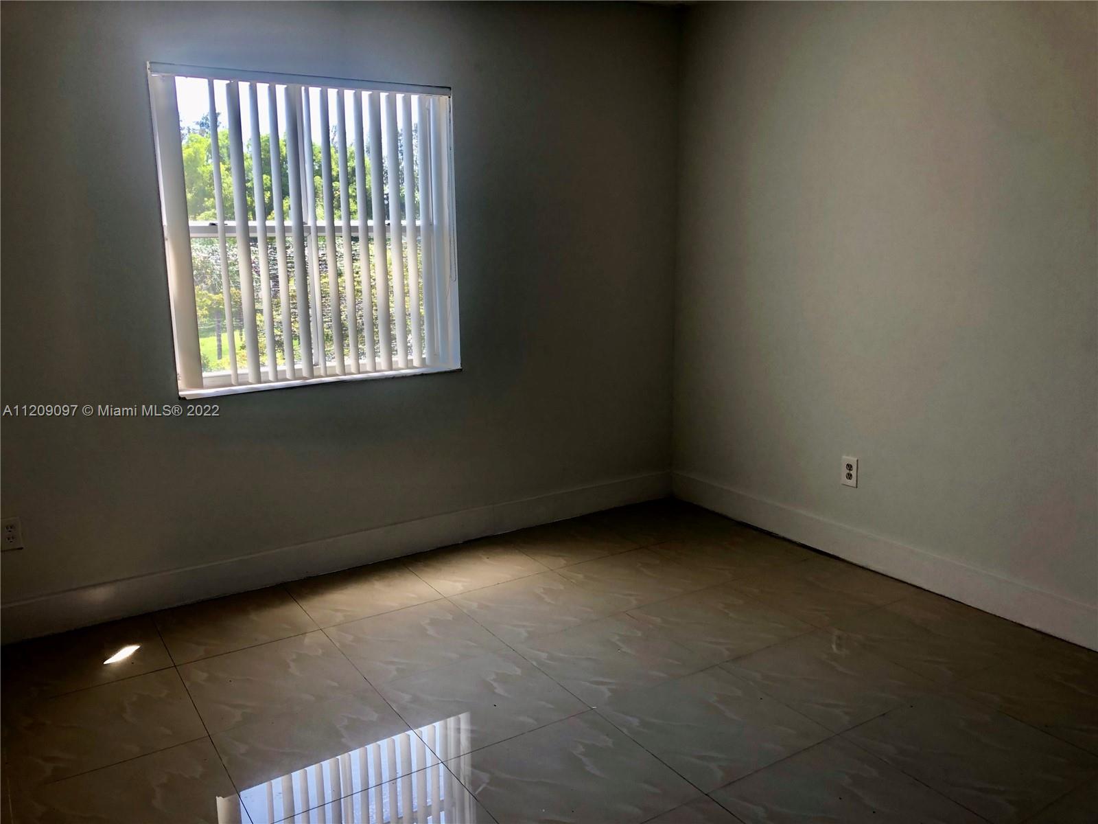 8260 SW 210th St Unit: 201