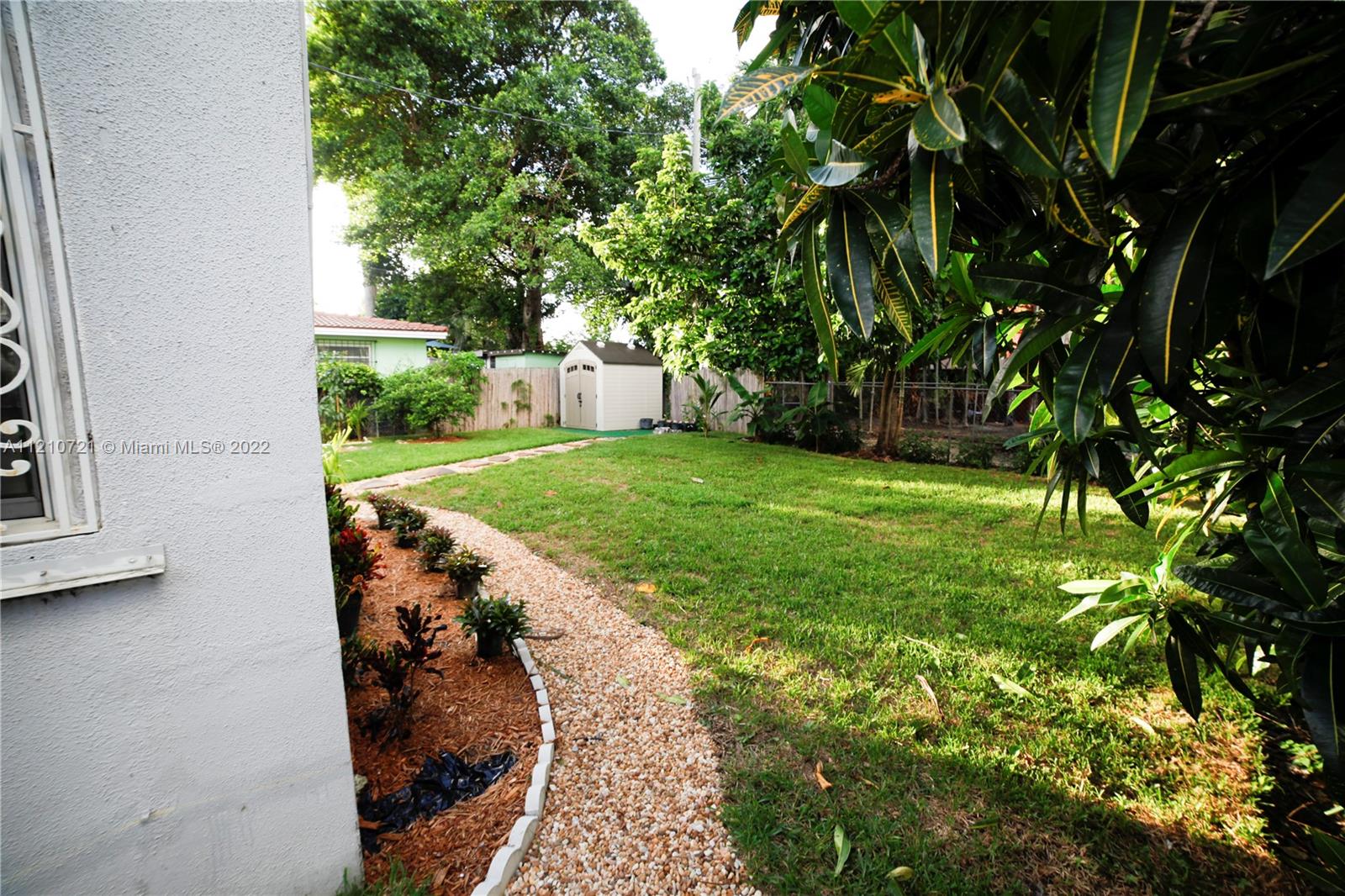 2325 SW 17th St