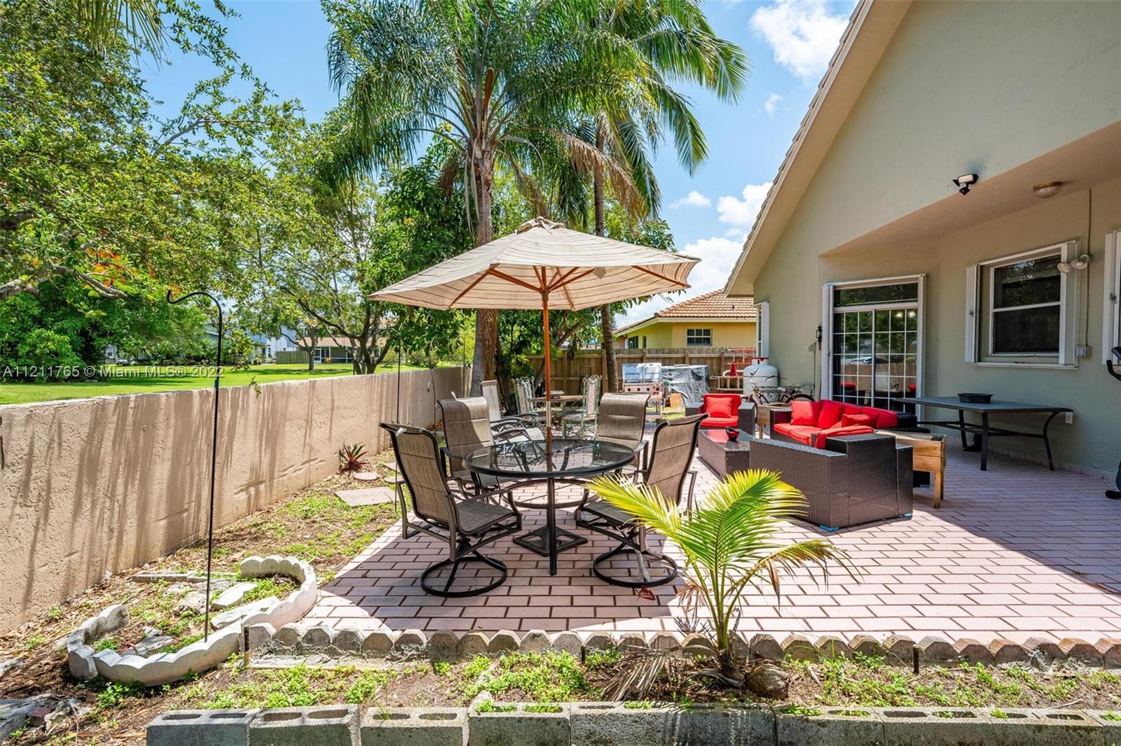 8528 Cutler Ct