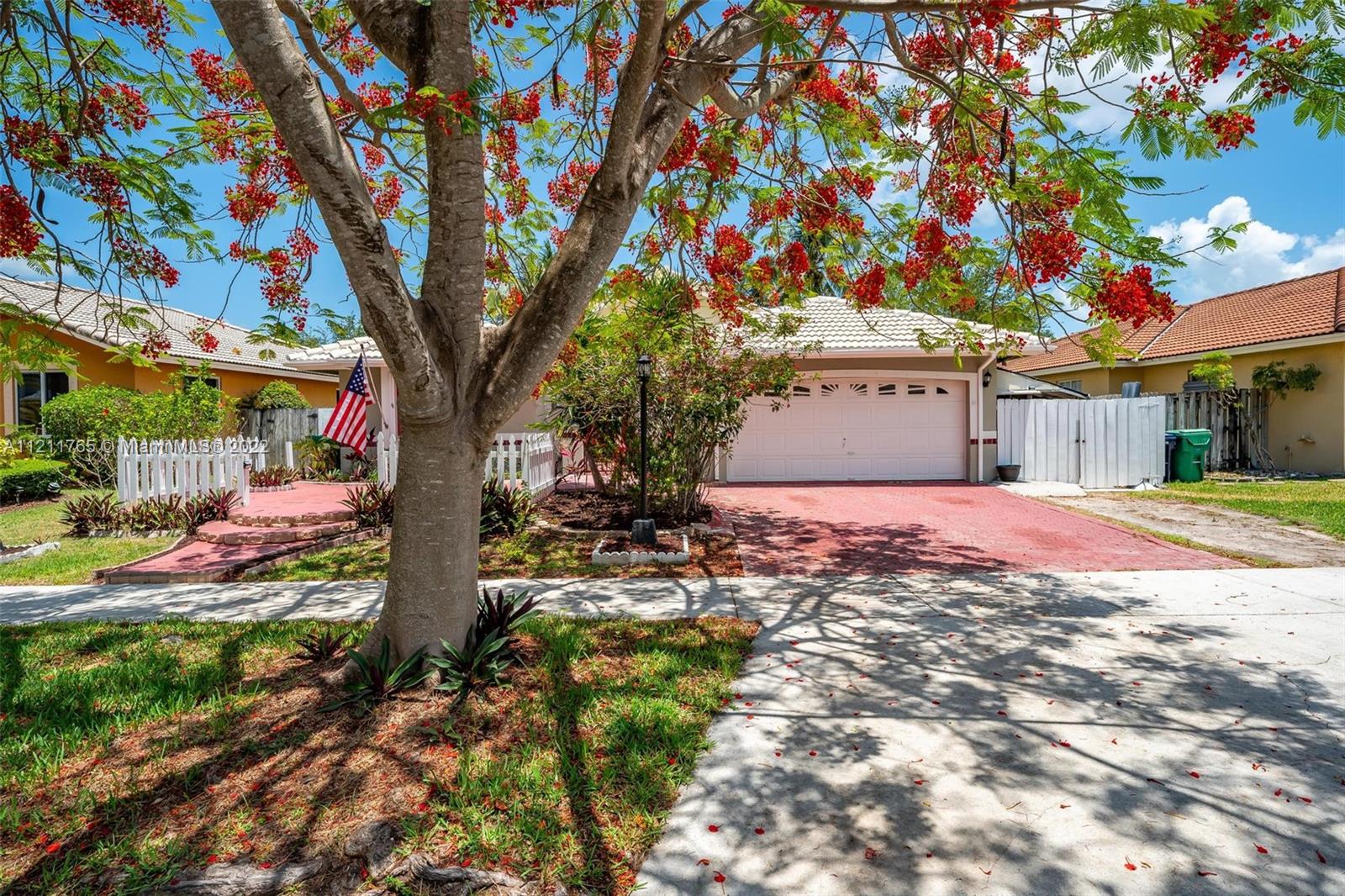 8528 Cutler Ct