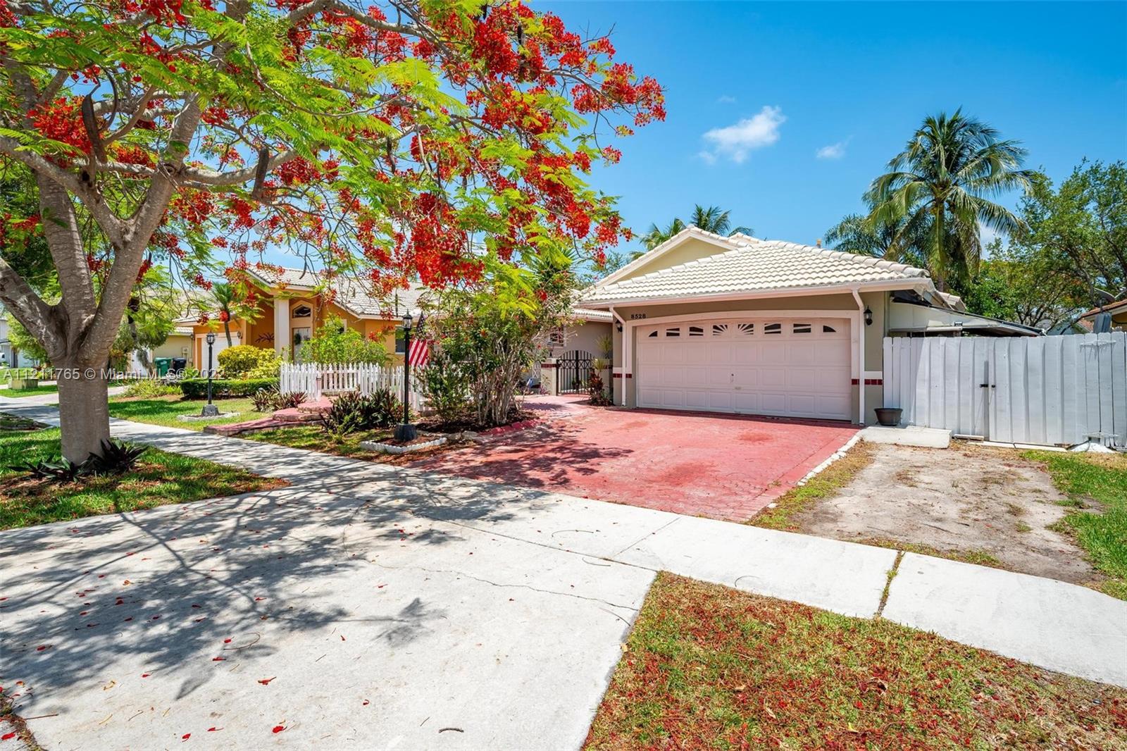 8528 Cutler Ct