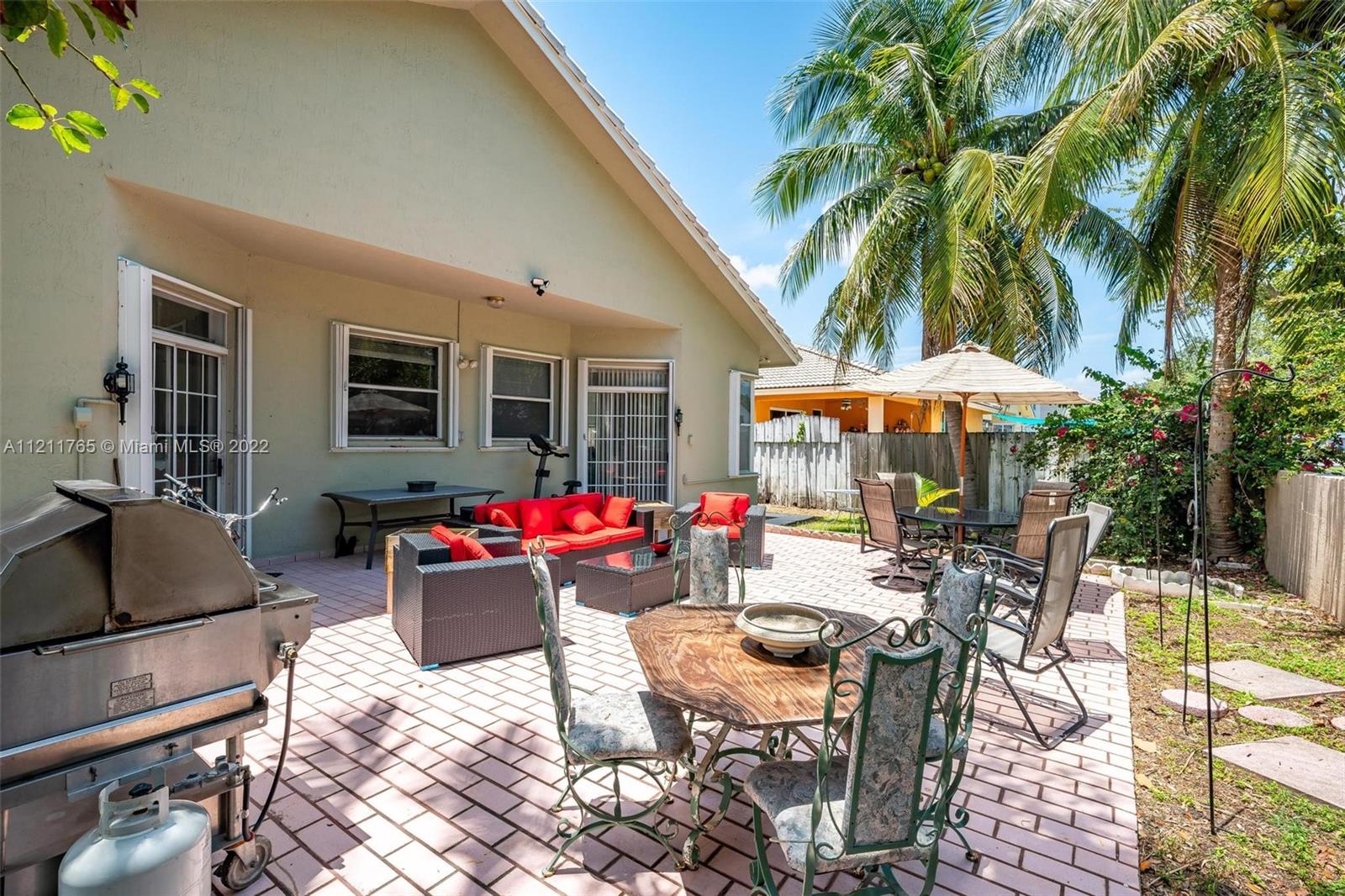 8528 Cutler Ct