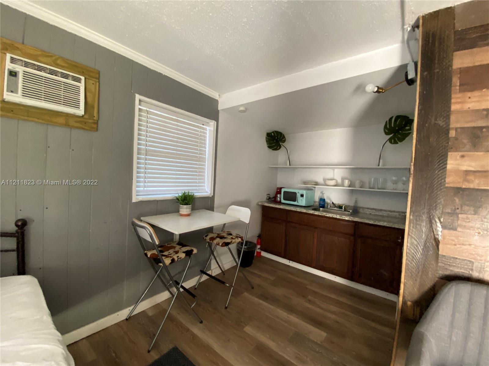 242 NW 100th Ter