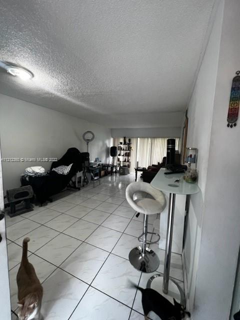 520 NE 38th St Unit: 6