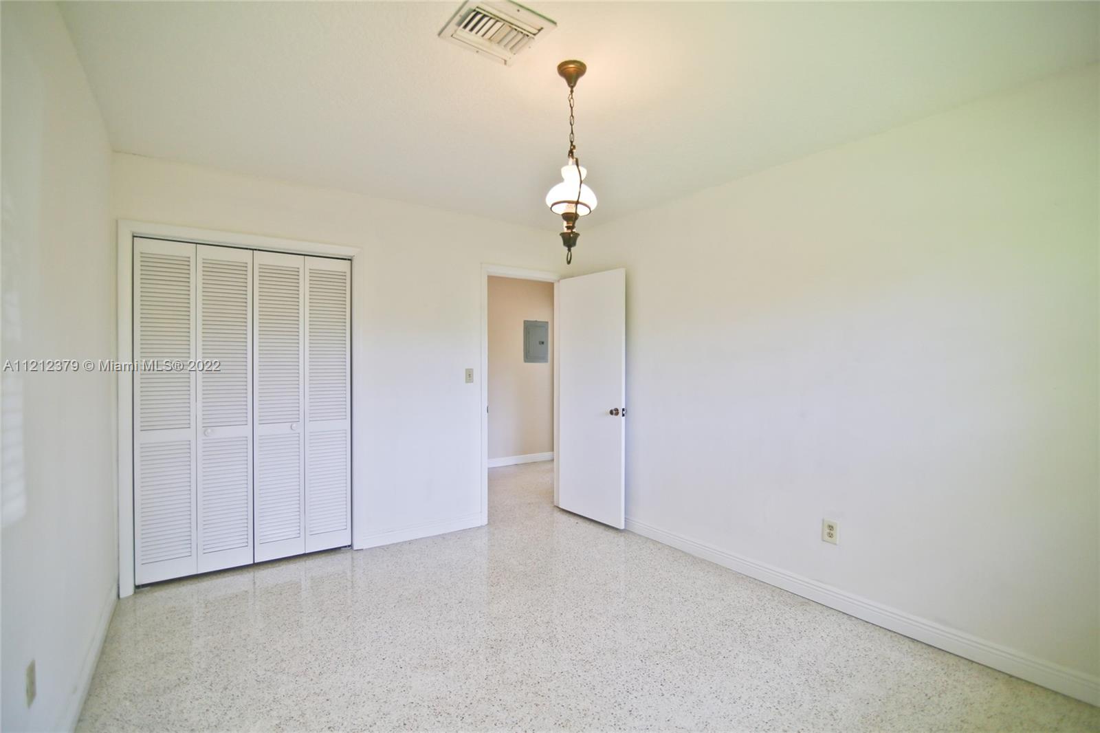 3230 SW 95th Ct