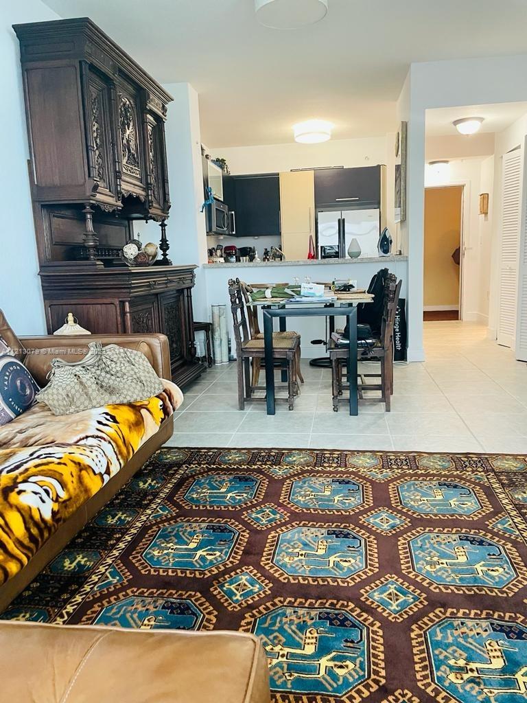 520 NE 29th St Unit: 907
