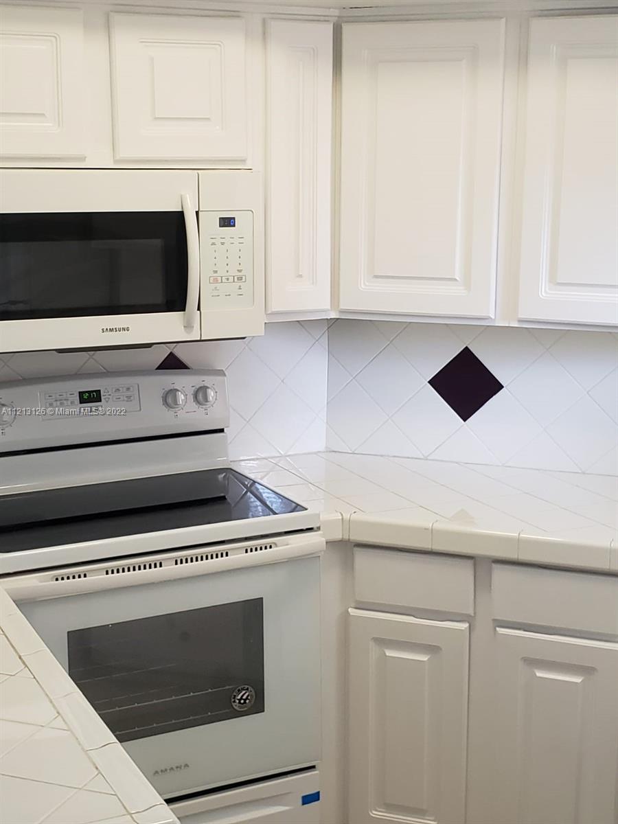8205 Lake Drive Unit: 402