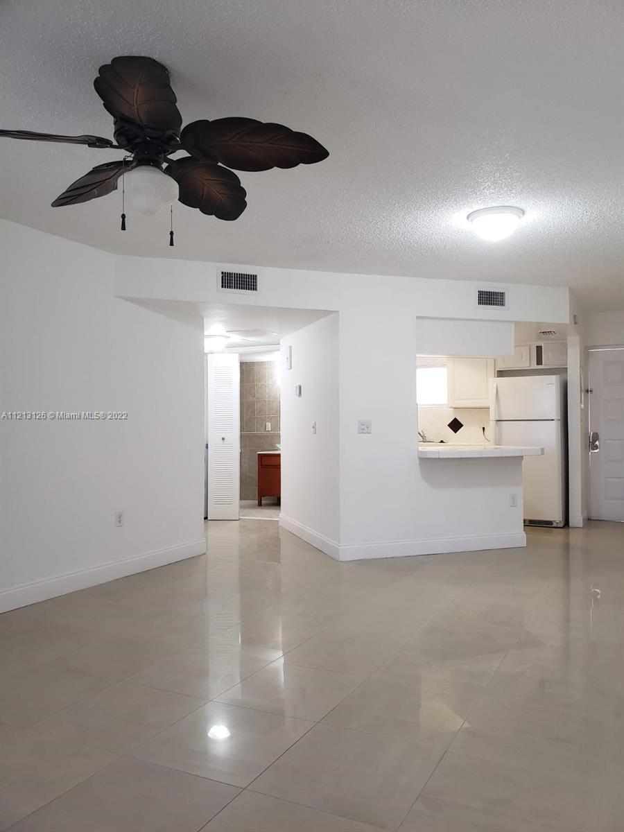8205 Lake Drive Unit: 402