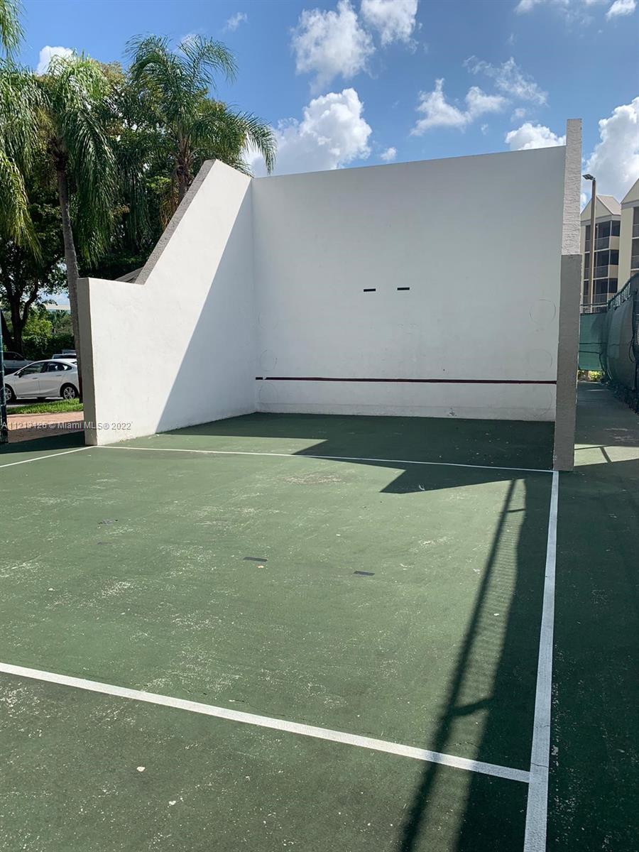 8205 Lake Drive Unit: 402