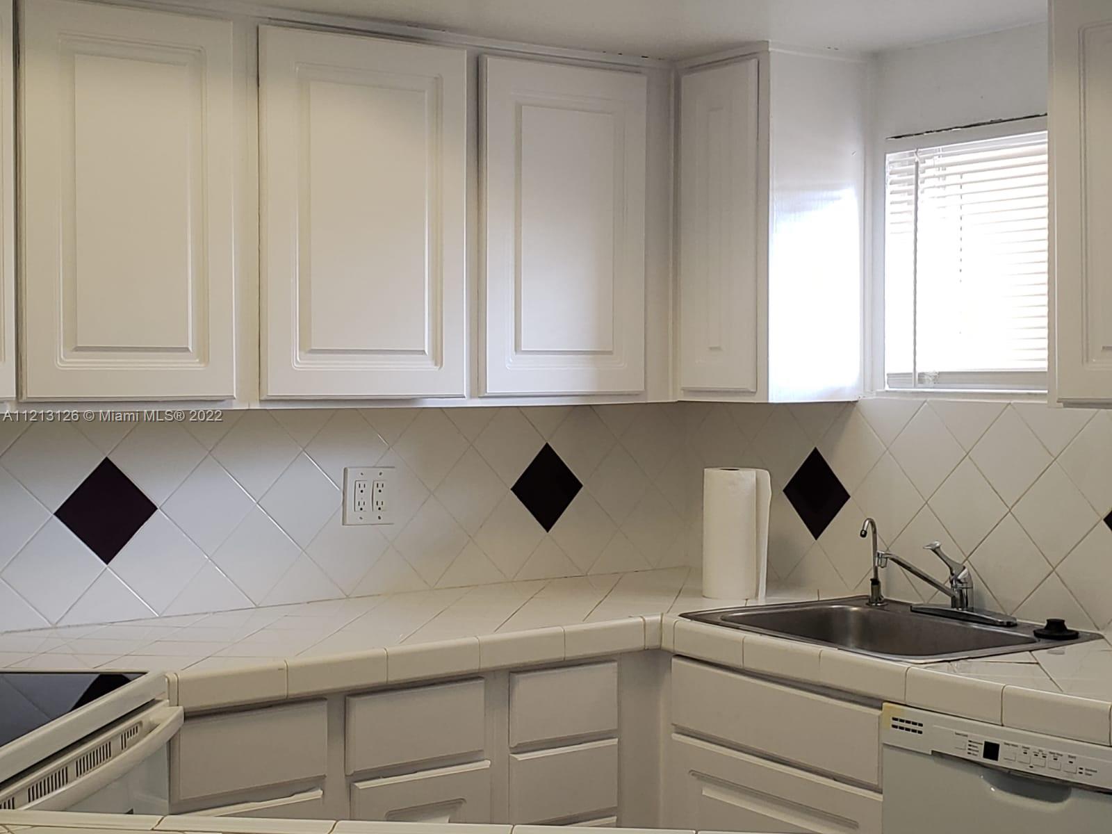 8205 Lake Drive Unit: 402
