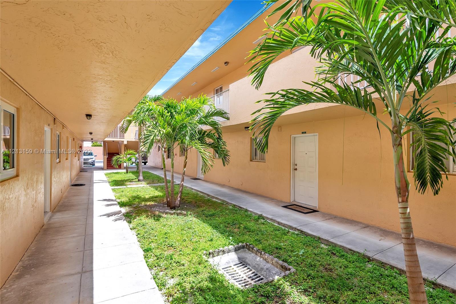 2985 W 80th St Unit: 109