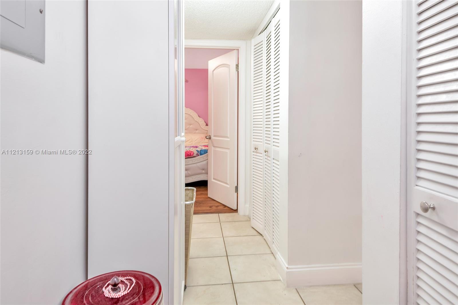 2985 W 80th St Unit: 109