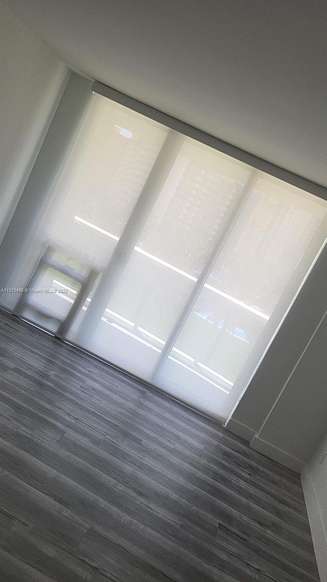 19370 Collins Ave Unit: 525