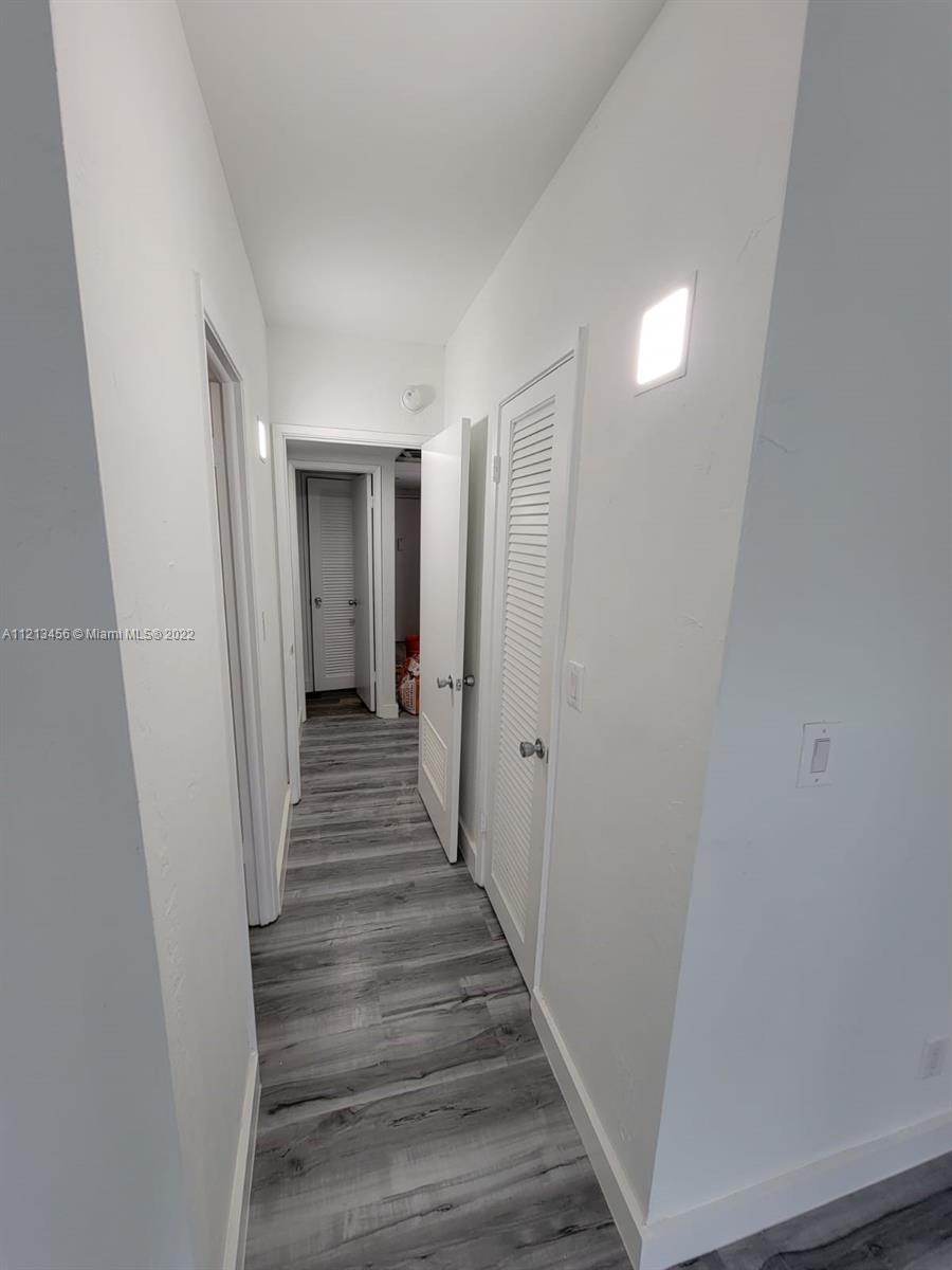 19370 Collins Ave Unit: 525