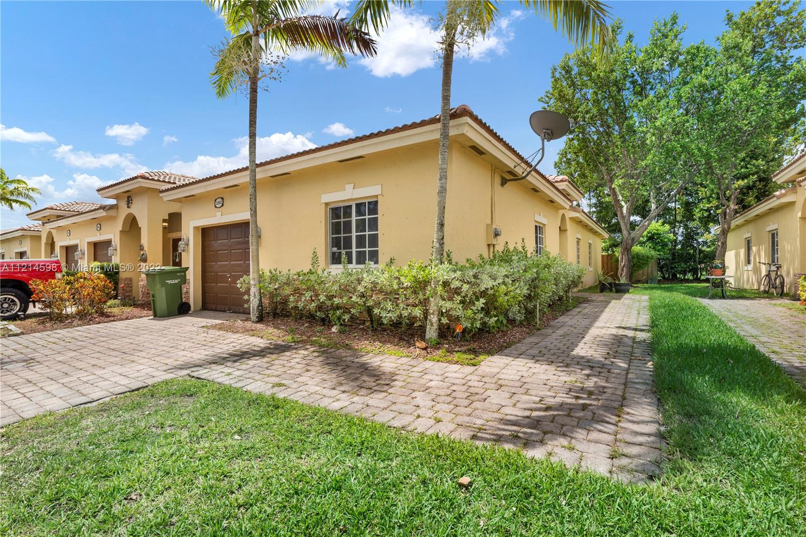 3262 NE 11th Dr Unit: 3262