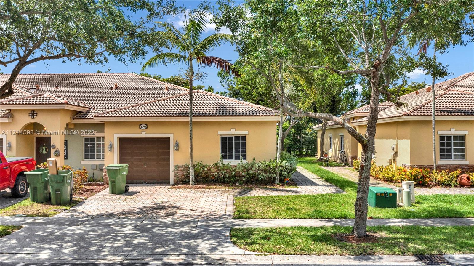 3262 NE 11th Dr Unit: 3262