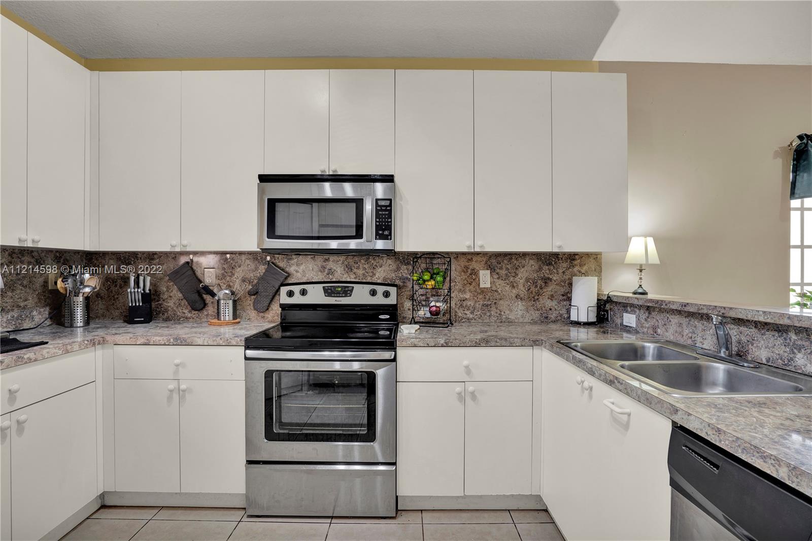 3262 NE 11th Dr Unit: 3262