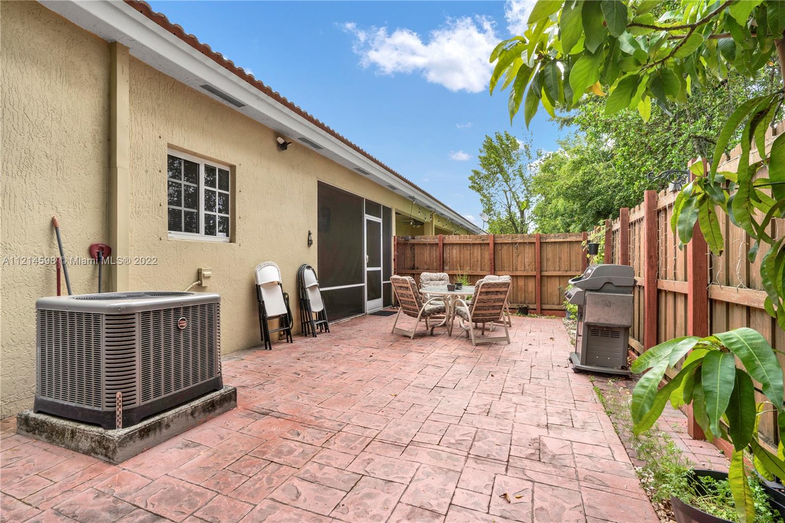 3262 NE 11th Dr Unit: 3262