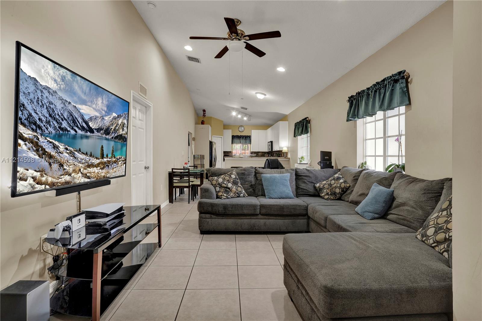 3262 NE 11th Dr Unit: 3262